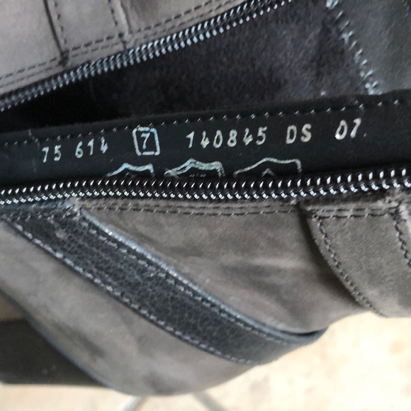 Gabor grey suede booties with heels - Picture 6 of 8